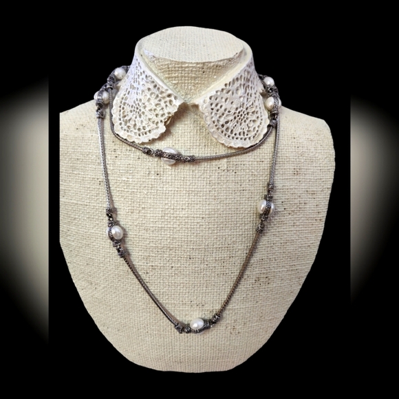 18" long NWT Pearl & Silver Fashion Necklace - Picture 1 of 3